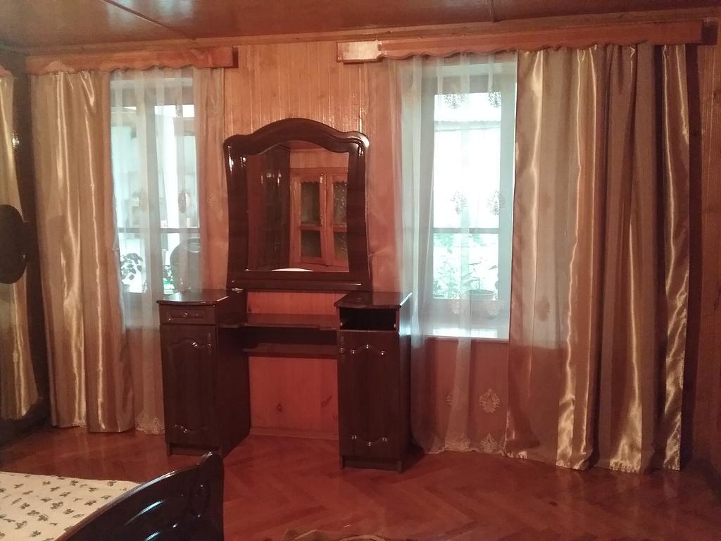 Guest House Anisa Birkiani Bagian luar foto